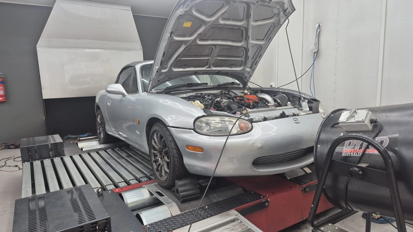 Mazda MX-5 NB | Custom Dyno Tune w/ Haltech, 202 kW | Revzone